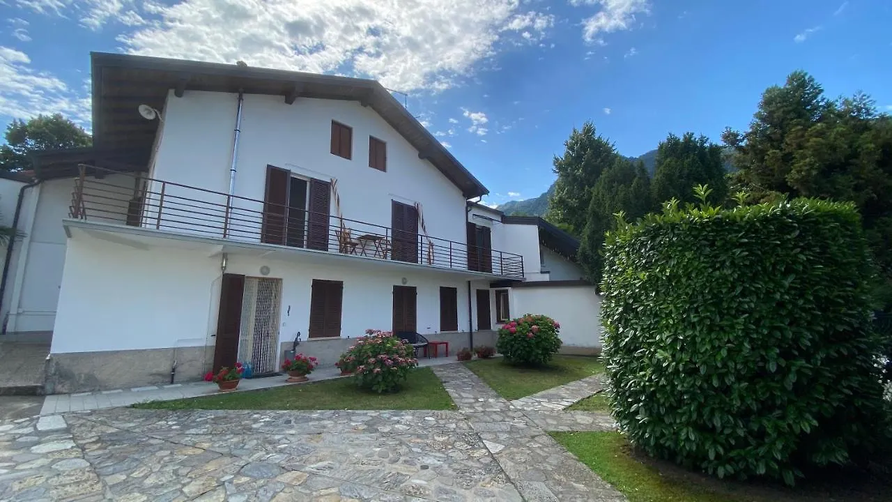 Villa Vanda Castelveccana 0*,  Italy